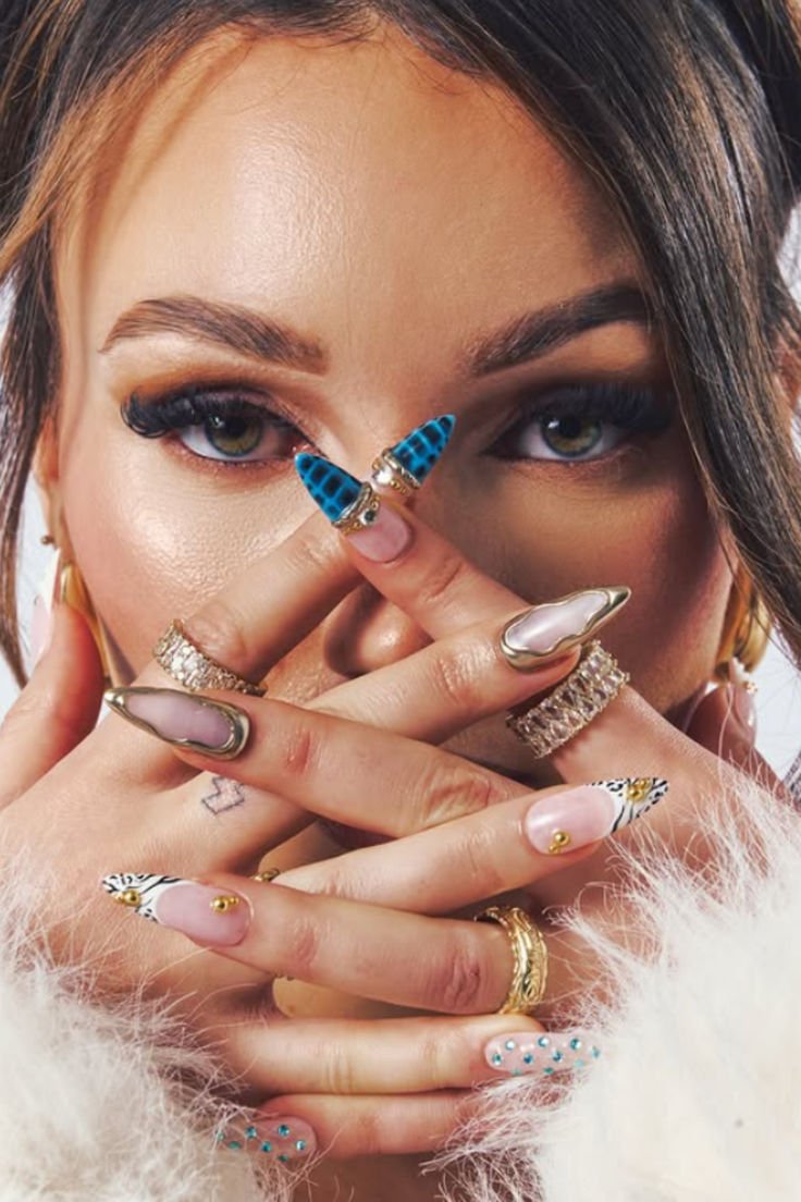 baddie girl nails